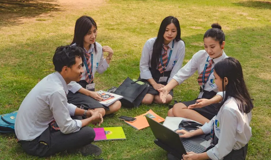 Cara Memilih Bimbel Online yang Tepat untuk Mahasiswa